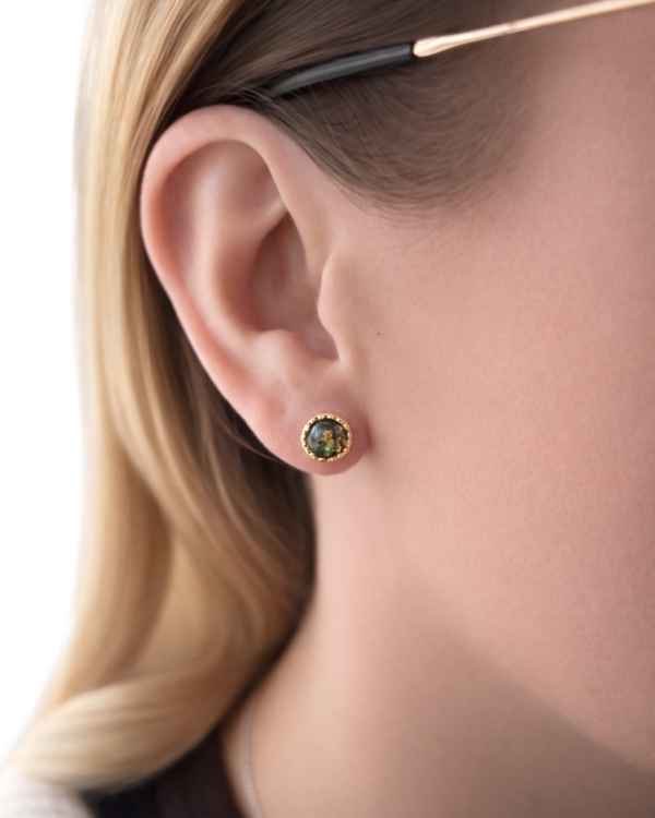 OCZKO POZŁACANE.png